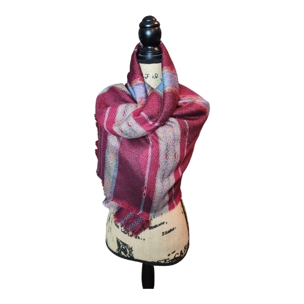 Large Scarf, 58 x 58, EUC, very Soft